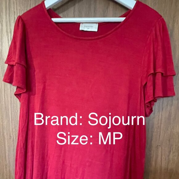 Red ruffle-sleeved t-shirt - Picture 1 of 1